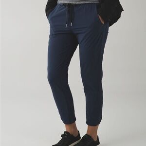 Lululemon - &go On The Go Jogger